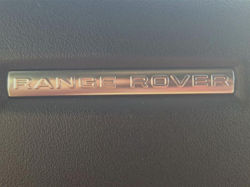 Land Rover Range Rover Sport 3.0L V6 Supercharged SE 2014