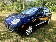 2004 Porsche Cayenne 