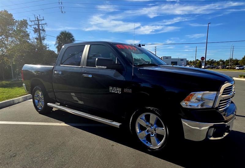RAM 1500 SLT Crew Cab SWB 4WD 2016