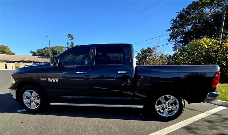 RAM 1500 SLT Crew Cab SWB 4WD 2016