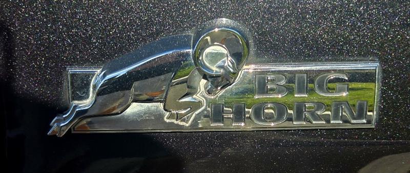 RAM 1500 SLT Crew Cab SWB 4WD 2016