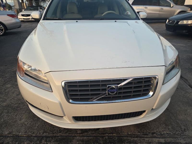 Volvo S80 3.2 FWD 2008