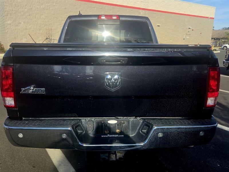 RAM 1500 SLT Crew Cab SWB 2WD 2017