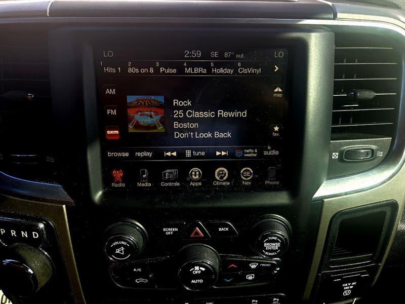 RAM 1500 SLT Crew Cab SWB 2WD 2017