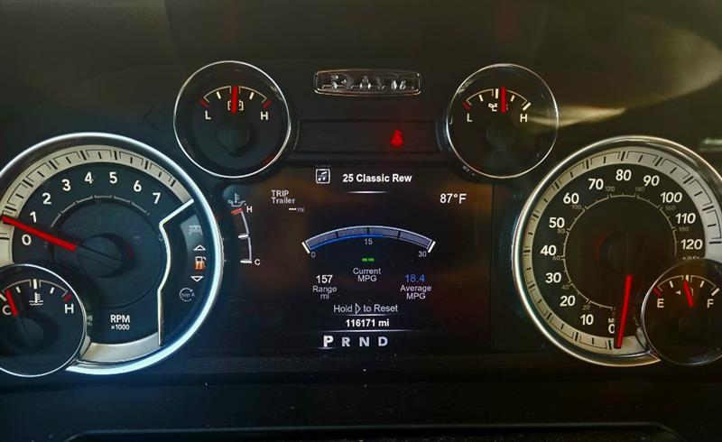 RAM 1500 SLT Crew Cab SWB 2WD 2017