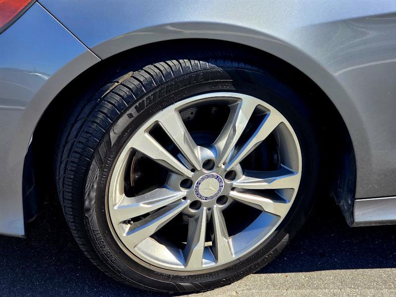 Mercedes-Benz E-Class E250 BlueTEC Sedan 2014