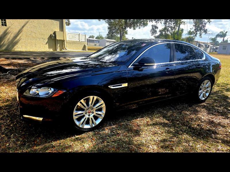 2017 Jaguar XF Base
