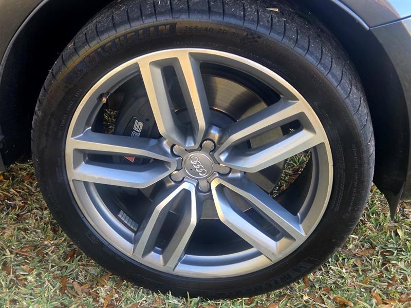 Audi SQ5 3.0T Premium Plus quattro 2015