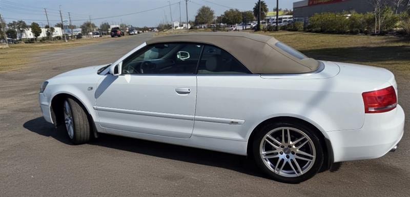Audi A4 2.0T Cabriolet quattro with Tiptronic 2009
