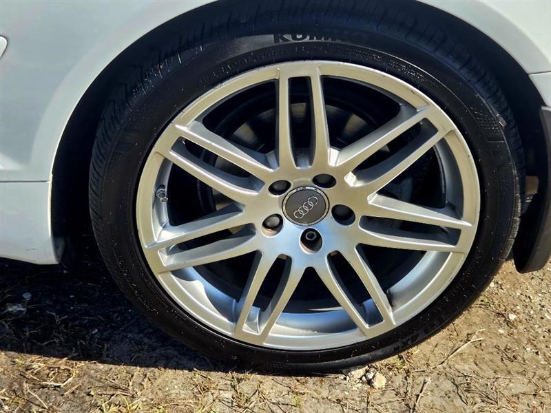 Audi A4 2.0T Cabriolet quattro with Tiptronic 2009