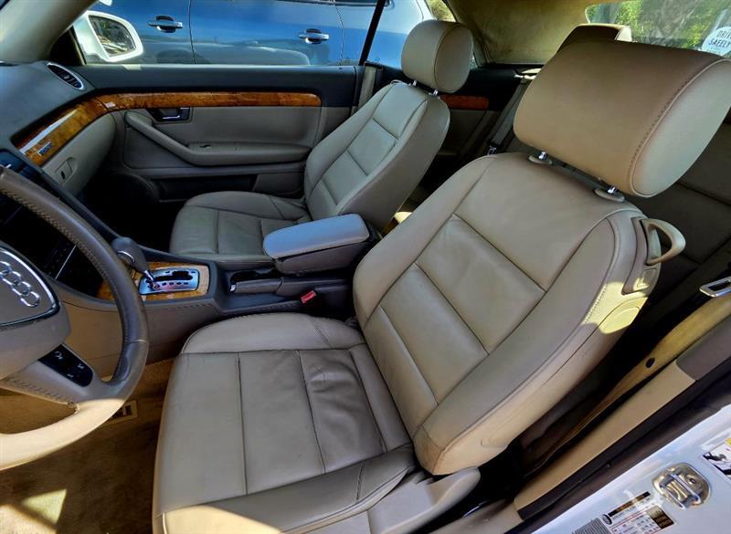 Audi A4 2.0T Cabriolet quattro with Tiptronic 2009