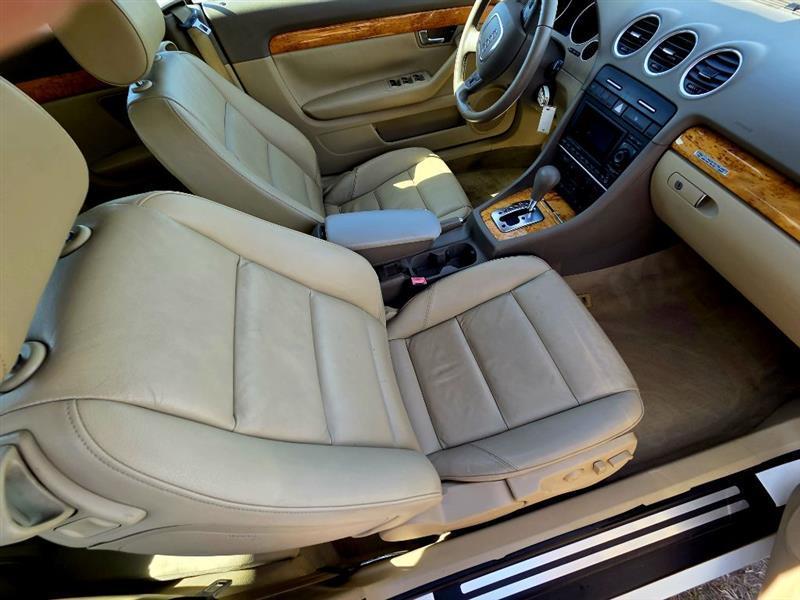 Audi A4 2.0T Cabriolet quattro with Tiptronic 2009