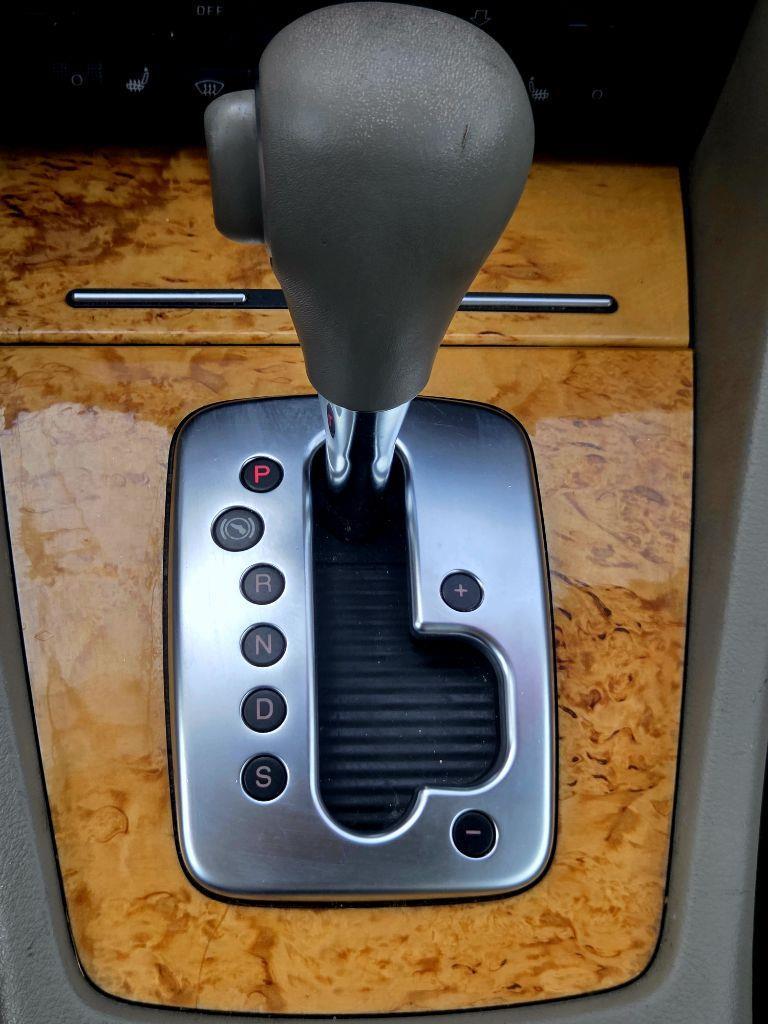 Audi A4 2.0T Cabriolet quattro with Tiptronic 2009