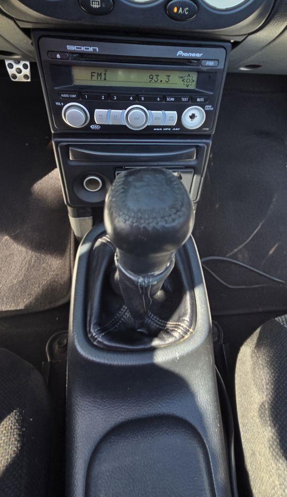 Toyota MR2 Spyder Base 2000