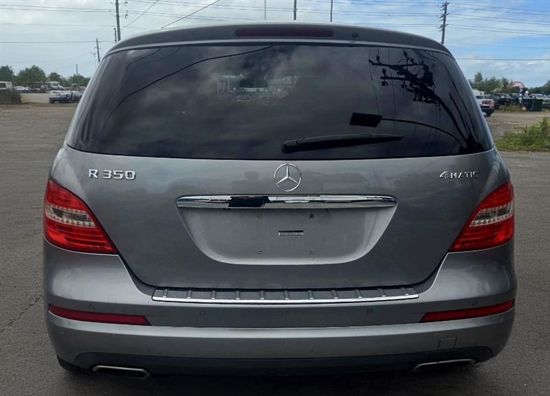 Mercedes-Benz R-Class R350 4MATIC w/ 3rd Row 2011