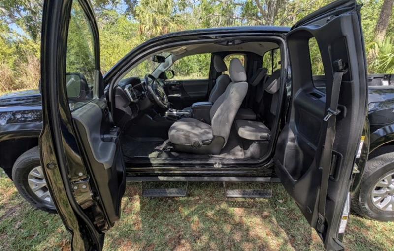 Toyota Tacoma SR5 Access Cab V6 6AT 4WD 2017