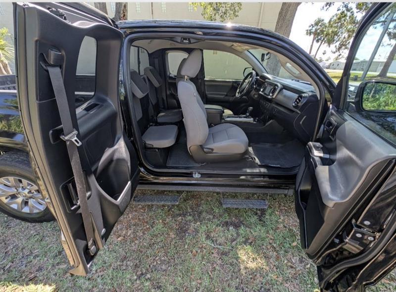 Toyota Tacoma SR5 Access Cab V6 6AT 4WD 2017