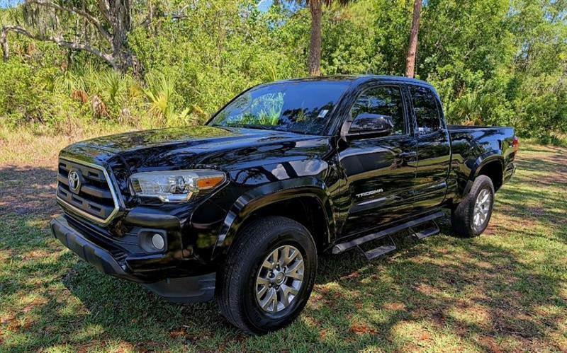 Toyota Tacoma SR5 Access Cab V6 6AT 4WD 2017