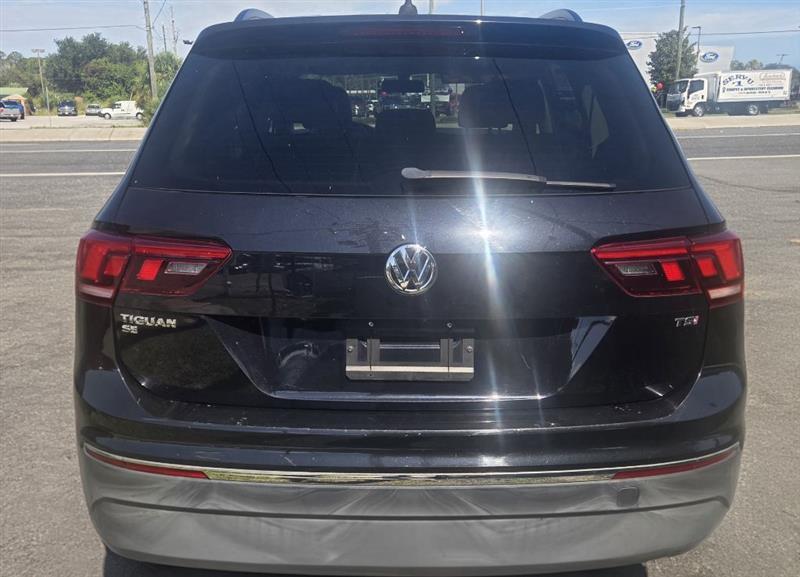 Volkswagen Tiguan SE 2018