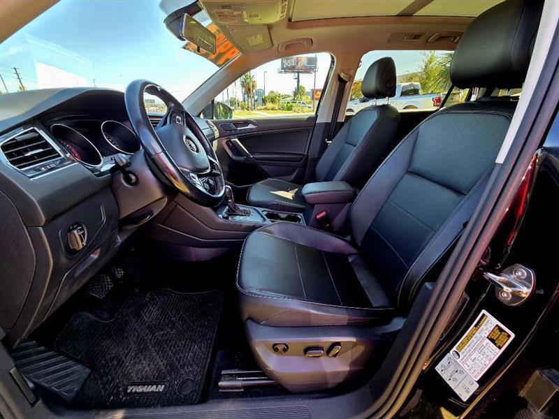 Volkswagen Tiguan SE 2018