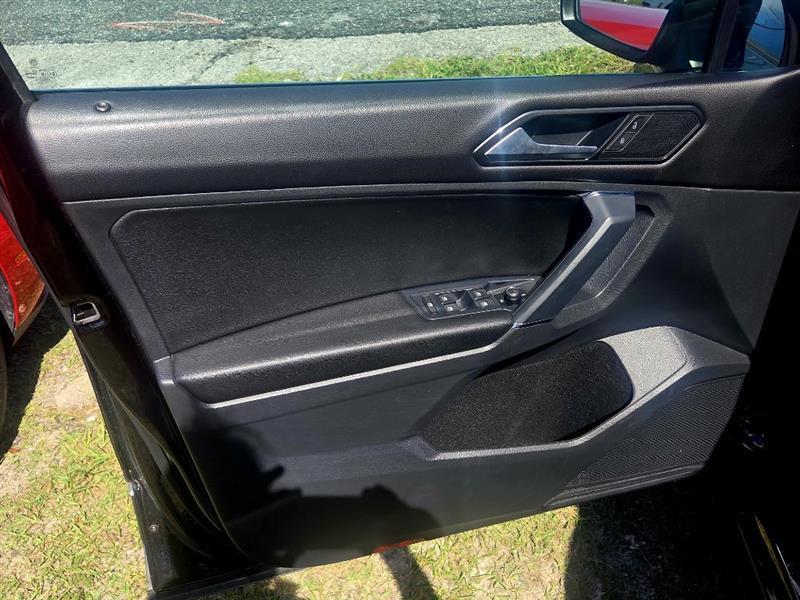 Volkswagen Tiguan SE 2018
