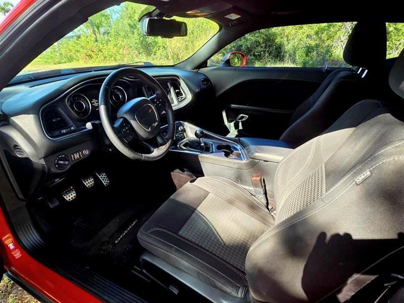 Dodge Challenger  2016