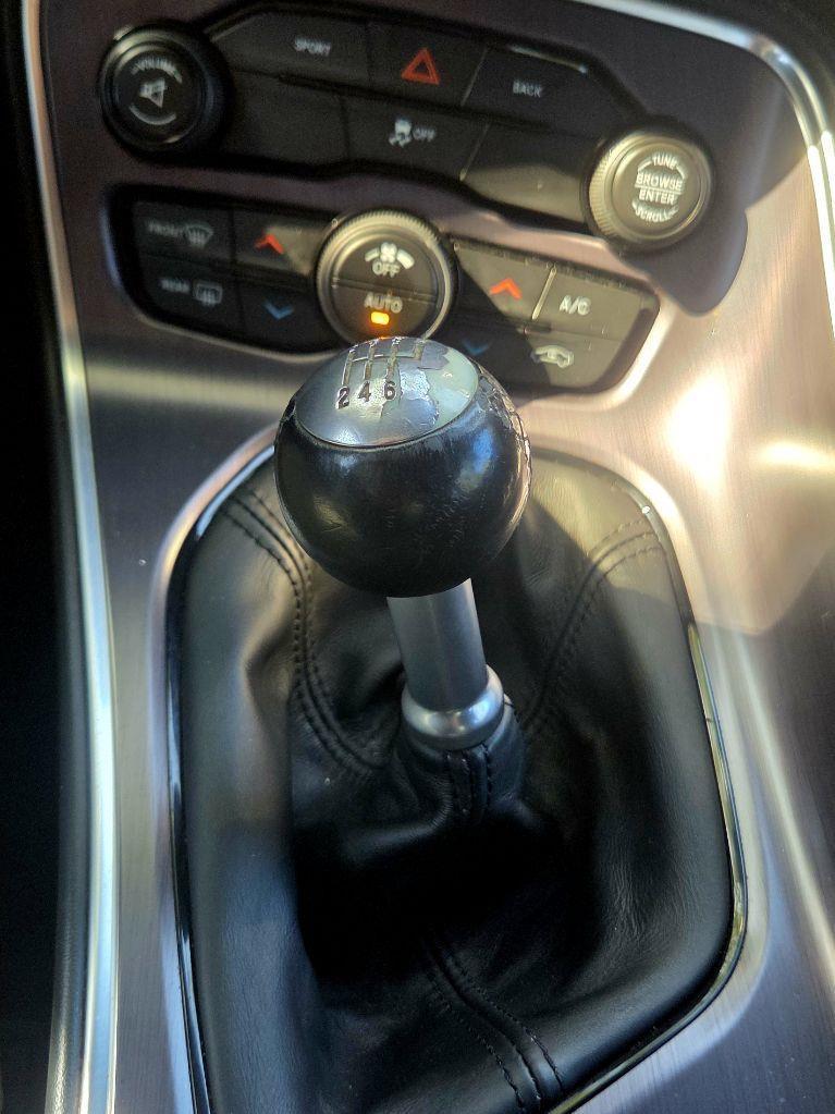 Dodge Challenger  2016