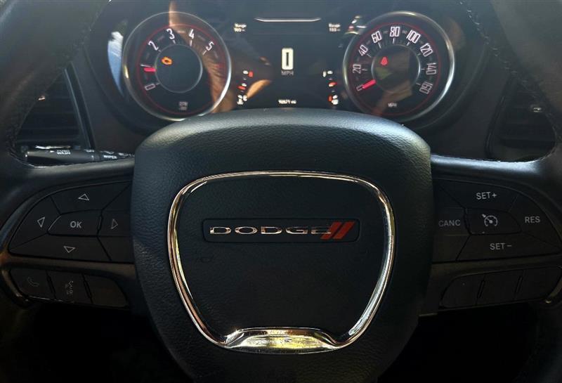 Dodge Challenger  2016