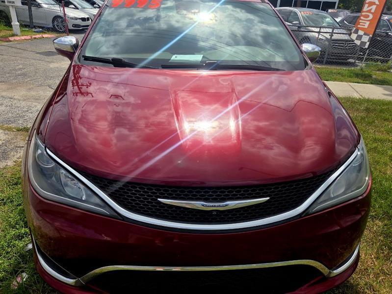 Chrysler Pacifica Limited 2017