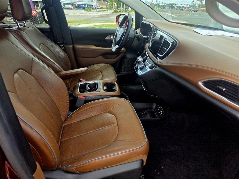 Chrysler Pacifica Limited 2017