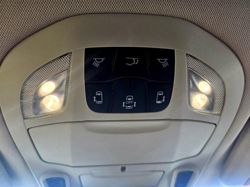 Chrysler Pacifica Limited 2017
