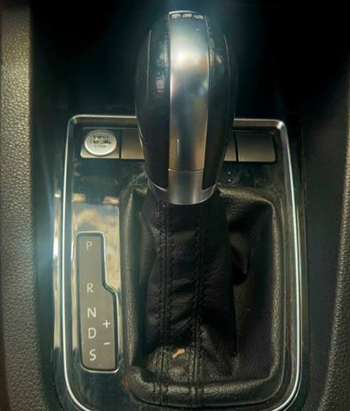 Volkswagen Jetta TDI S 6A 2015