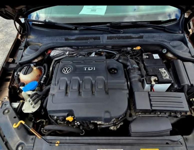 Volkswagen Jetta TDI S 6A 2015