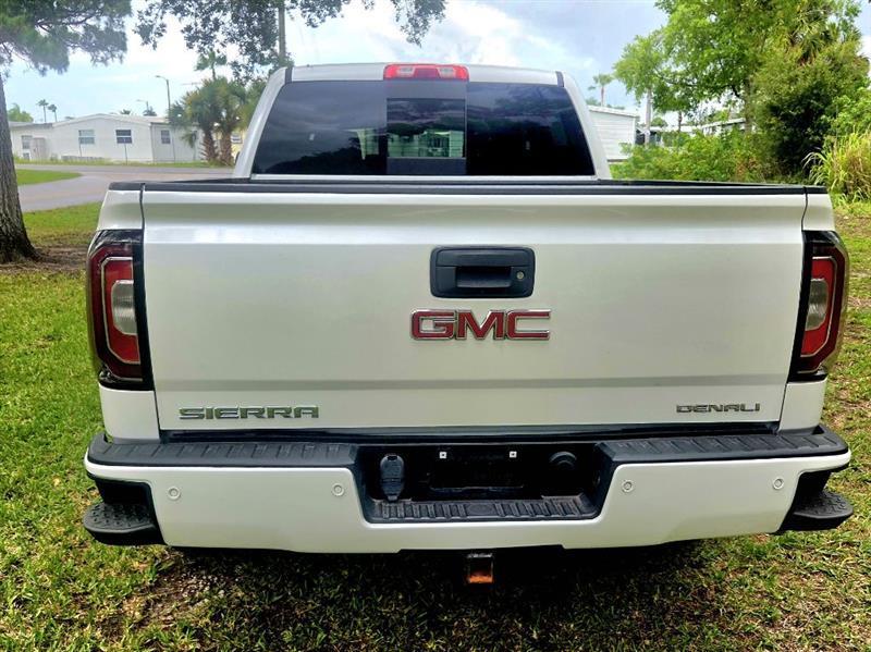 GMC Sierra 1500 Denali Crew Cab Short Box 2WD 2018