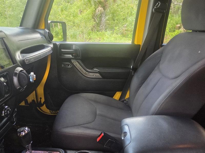 Jeep Wrangler Unlimited Sport 4WD 2015