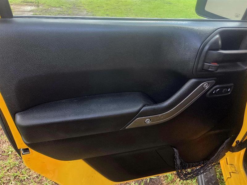 Jeep Wrangler Unlimited Sport 4WD 2015