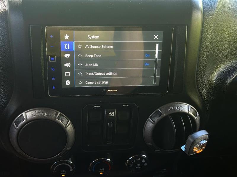Jeep Wrangler Unlimited Sport 4WD 2015