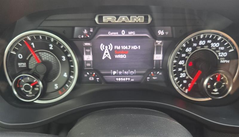 RAM 1500 Laramie Crew Cab SWB 2WD 2020