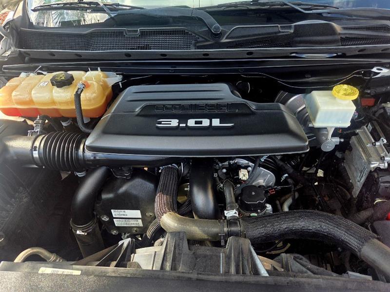 RAM 1500 Laramie Crew Cab SWB 2WD 2020