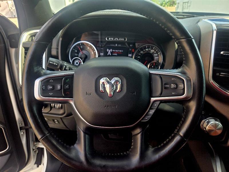 RAM 1500 Laramie Crew Cab SWB 2WD 2020
