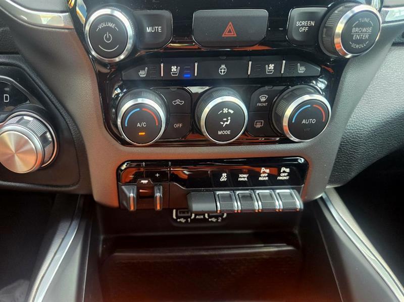 RAM 1500 Laramie Crew Cab SWB 2WD 2020