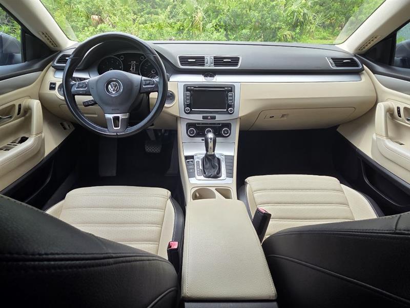 Volkswagen CC Sport PZEV 2012