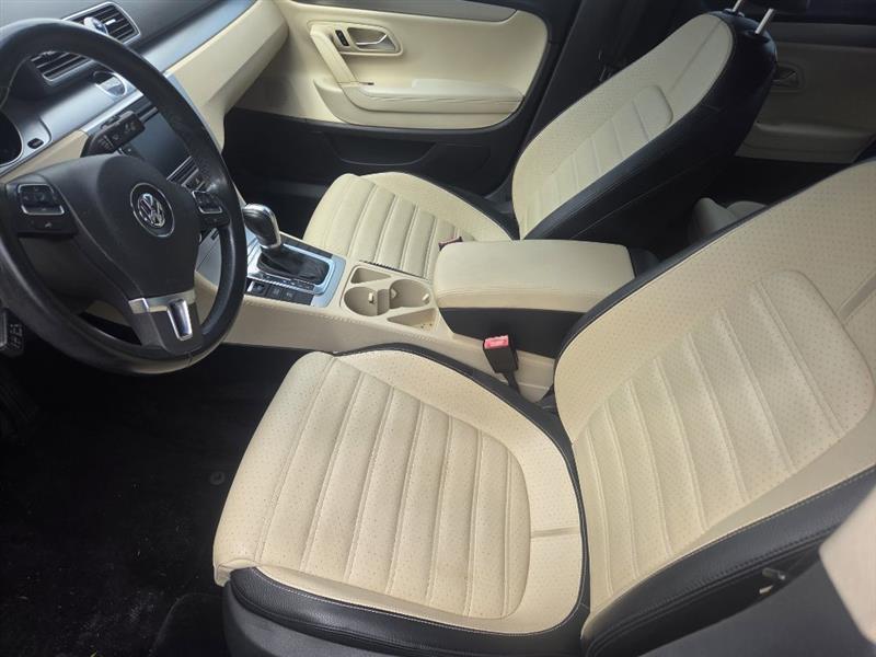 Volkswagen CC Sport PZEV 2012