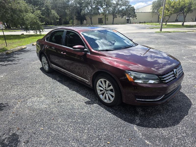 Volkswagen Passat 2.5L SEL Premium 2013