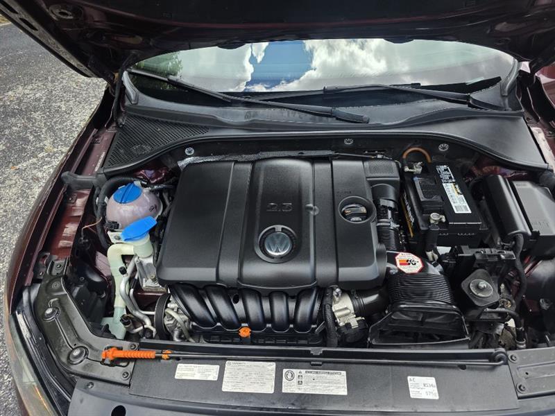 Volkswagen Passat 2.5L SEL Premium 2013