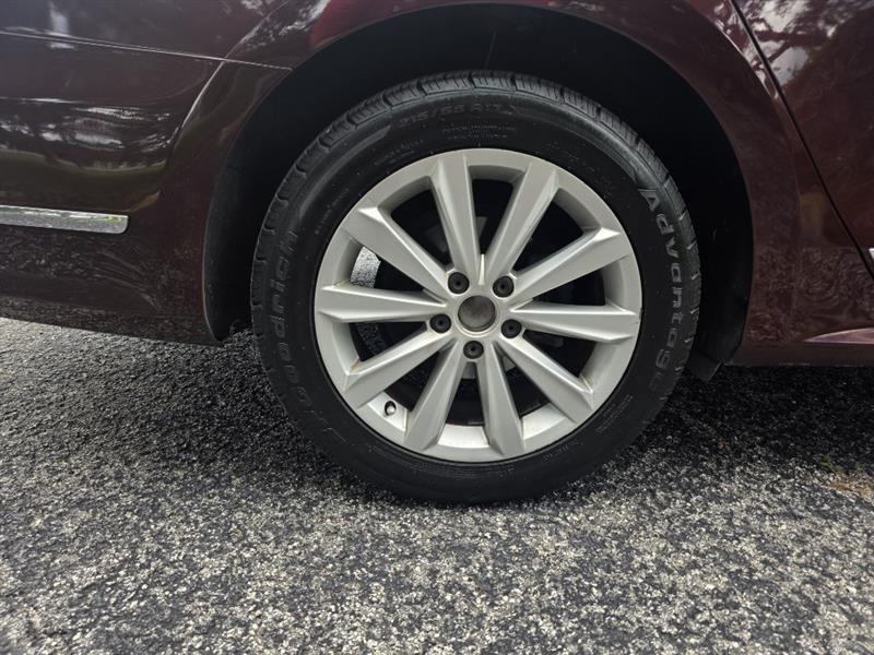 Volkswagen Passat 2.5L SEL Premium 2013