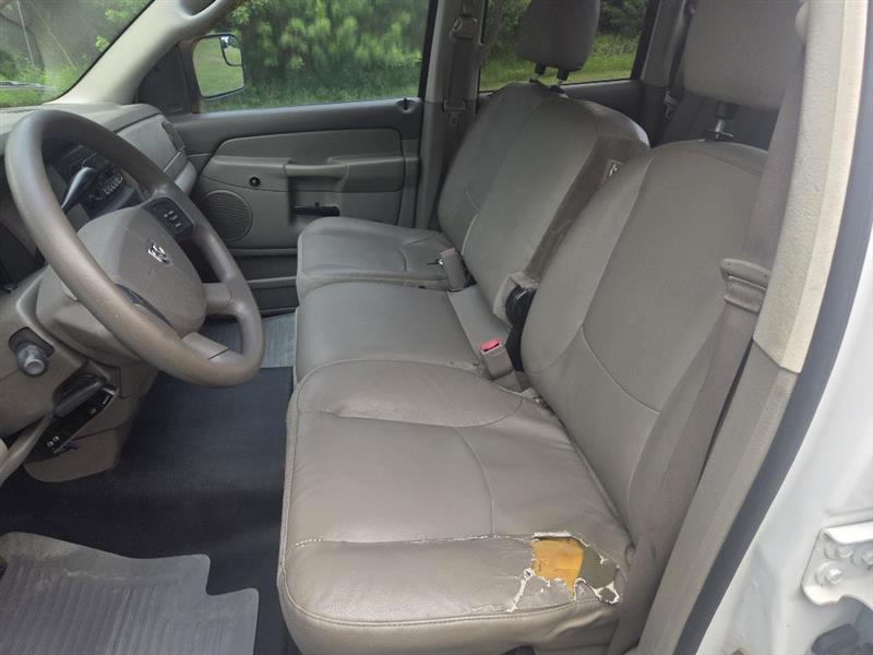 Dodge Ram 2500 ST Quad Cab 2WD 2004