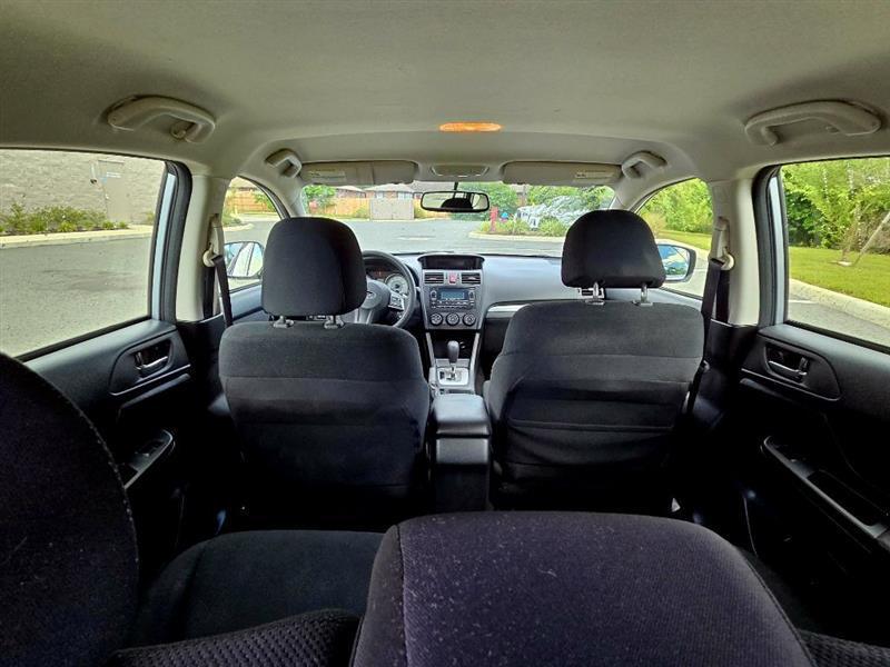 Subaru Impreza Premium 5-Door 2012
