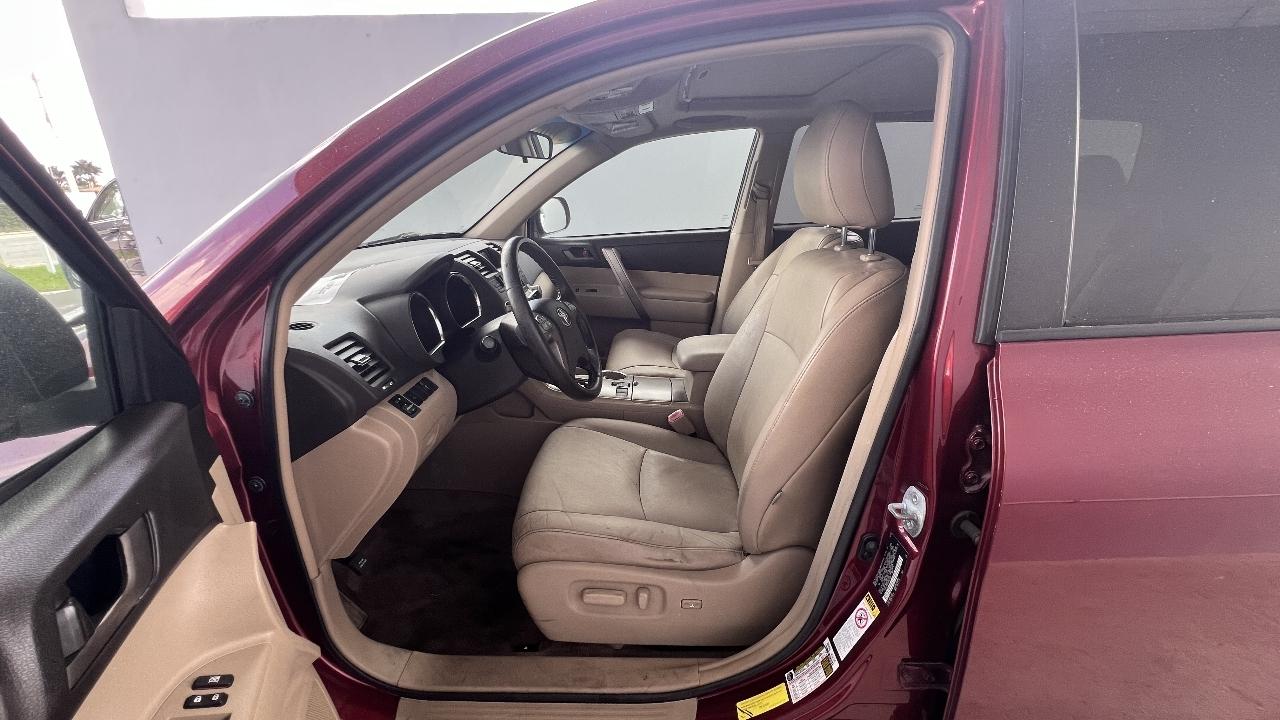 Toyota Highlander Sport 2WD 2010