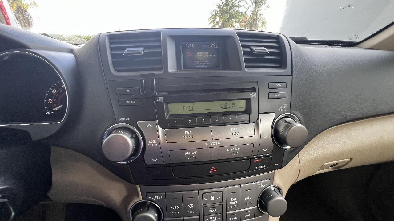 Toyota Highlander Sport 2WD 2010